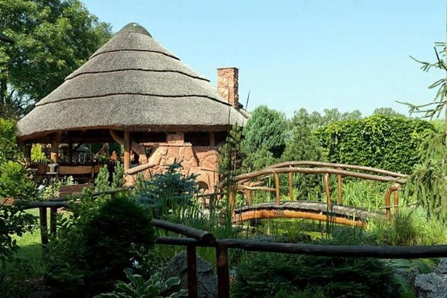 Hotel Zameczek Ксёнж-Вельки Экстерьер фото